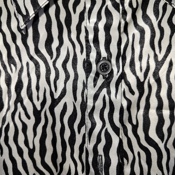 Essentials by Milano printed top - Picture 3 of 5